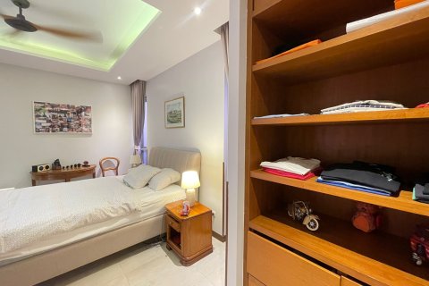 Chalet de 4 dormitorios en Phuket, Tailandia № 147604 - foto 26