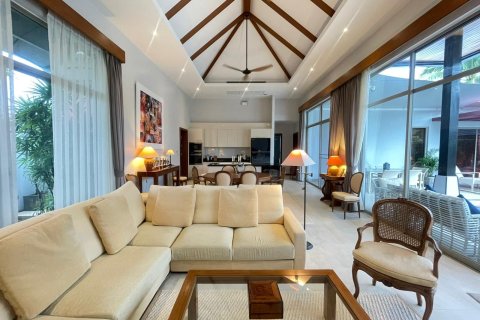 Chalet de 4 dormitorios en Phuket, Tailandia № 147604 - foto 3