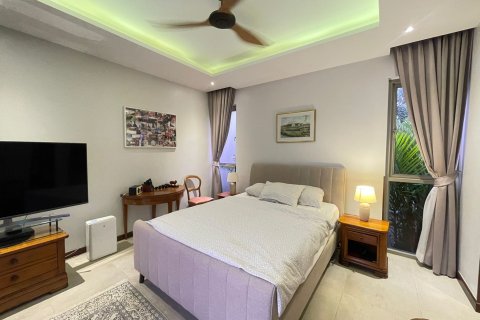 Chalet de 4 dormitorios en Phuket, Tailandia № 147604 - foto 23