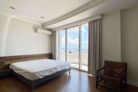 Condominio de 3 dormitorios en Khlong San, Bangkok, Tailandia № 48022 - foto 7