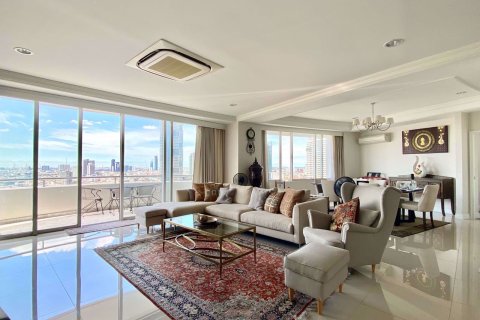 Condo à Khlong San, Bangkok, Thaïlande, 3 chambres  № 48022