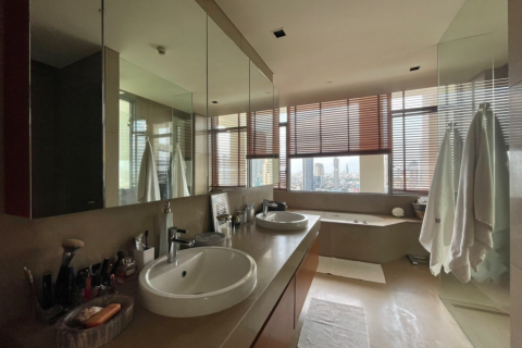 Ático de 3 dormitorios en Sathon, Bangkok, Tailandia № 48023 - foto 17