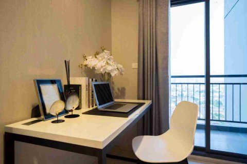 Condominio de 1 dormitorio en Bangkok, Tailandia № 208630 - foto 14