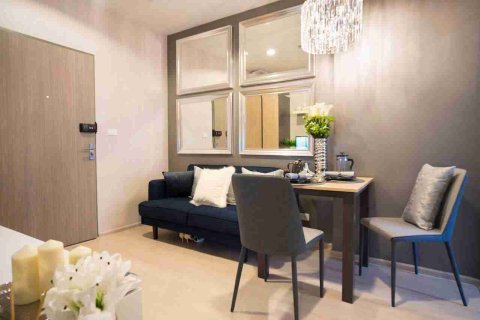 Estudio en el condominio en Bangkok, Tailandia № 208629 - foto 11