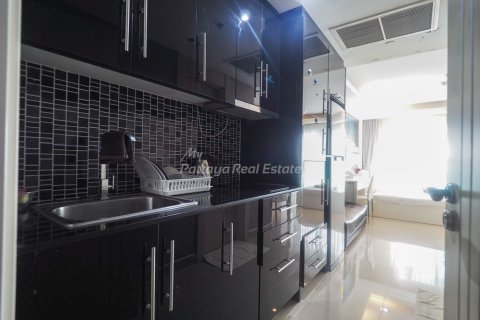 Condo in Bang Lamung, Thailand, 2 bedrooms  № 68210