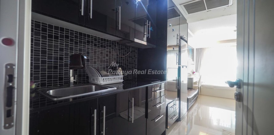 Condo in Bang Lamung, Thailand, 2 bedrooms  № 68210
