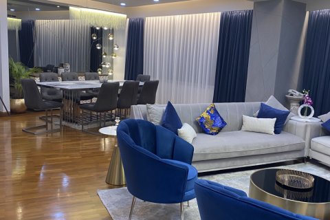 Condominio de 3 dormitorios en Khlong San, Bangkok, Tailandia № 138523 - foto 8