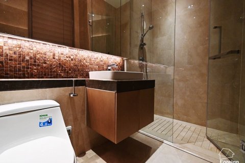 Eigentumswohnung in Pathum Wan, Bangkok, Thailand, 2 Schlafzimmer  № 133935 - Foto 15