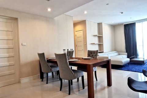 Condominio de 3 dormitorios en Khlong Toei, Bangkok, Tailandia № 133939 - foto 9