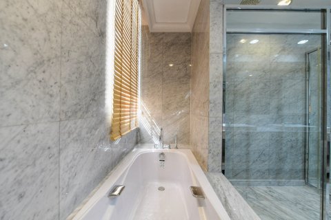 Chalet de 3 dormitorios en Watthana, Bangkok, Tailandia № 133934 - foto 12