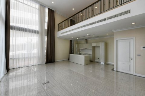 Chalet de 3 dormitorios en Watthana, Bangkok, Tailandia № 133934 - foto 2