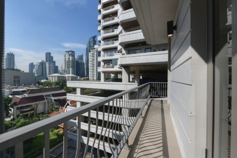 Chalet de 3 dormitorios en Watthana, Bangkok, Tailandia № 133934 - foto 14