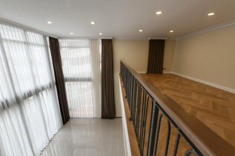 Chalet de 3 dormitorios en Watthana, Bangkok, Tailandia № 133934 - foto 22