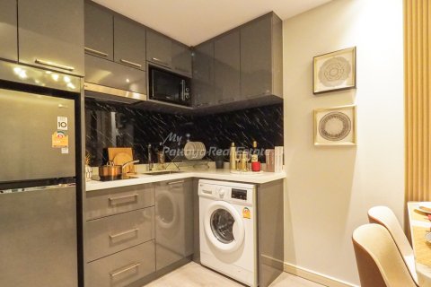 Condominio de 1 dormitorio en Bang Lamung, Tailandia № 205223 - foto 2