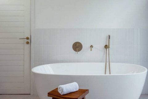 Chalet de 3 dormitorios en Surat Thani, Tailandia № 152565 - foto 8