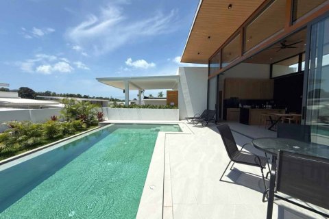 Chalet de 4 dormitorios en Surat Thani, Tailandia № 152561 - foto 3