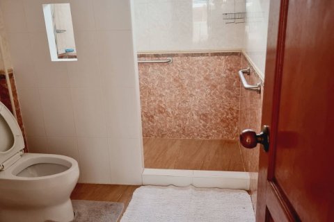 House on Jomtien Beach, Pattaya, Thailand 4 bedrooms № 54697 - photo 6