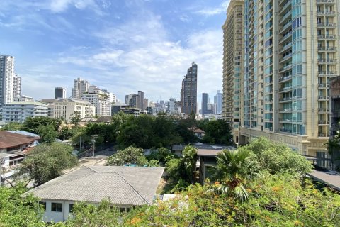 Condo à Watthana, Bangkok, Thaïlande, 2 chambres  № 200949 - photo 2