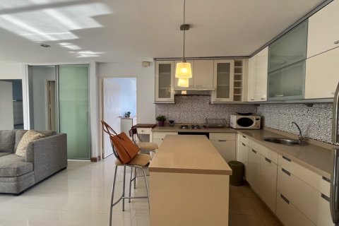 Eigentumswohnung in Watthana, Bangkok, Thailand, 2 Schlafzimmer  № 200948 - Foto 6