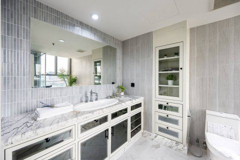 Condominio de 2 dormitorios en Bangkok, Tailandia № 180560 - foto 29