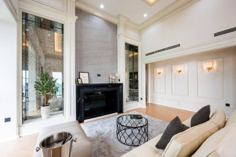 Condominio de 2 dormitorios en Bangkok, Tailandia № 180560 - foto 10