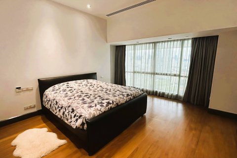 Ático de 3 dormitorios en Bangkok, Tailandia № 180558 - foto 14