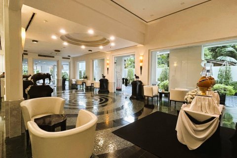 Ático de 3 dormitorios en Bangkok, Tailandia № 180558 - foto 16