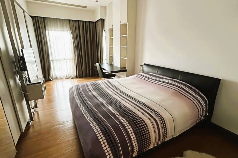 Ático de 3 dormitorios en Bangkok, Tailandia № 180558 - foto 13