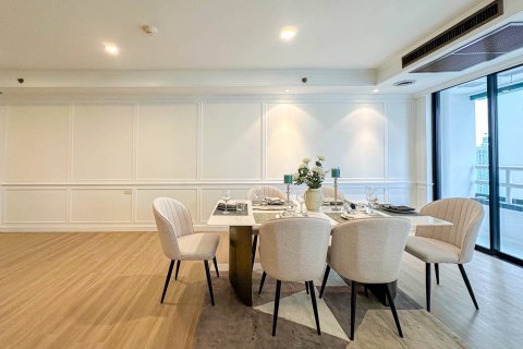 Condominio de 3 dormitorios en Bangkok, Tailandia № 180561 - foto 4