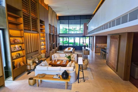 Dúplex de 3 dormitorios en Bangkok, Tailandia № 180555 - foto 2