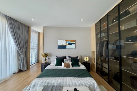 Casa de 5 dormitorios en Pattaya, Tailandia № 118421 - foto 5