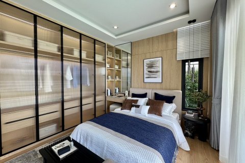 Casa de 5 dormitorios en Pattaya, Tailandia № 118421 - foto 13
