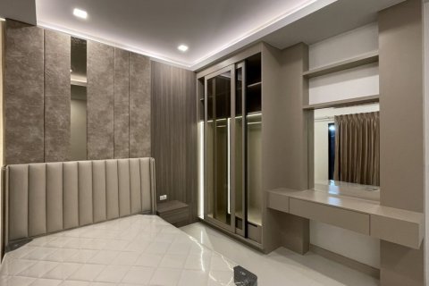 Casa de 4 dormitorios en Bang Lamung, Tailandia № 118420 - foto 28