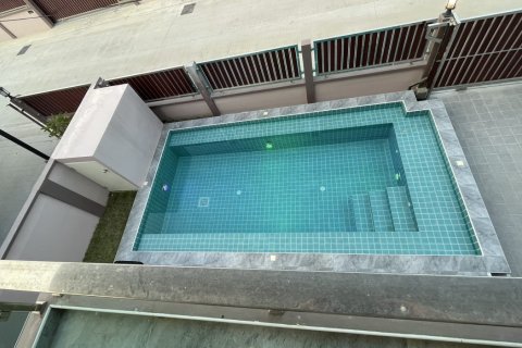 Casa de 4 dormitorios en Bang Lamung, Tailandia № 118420 - foto 9