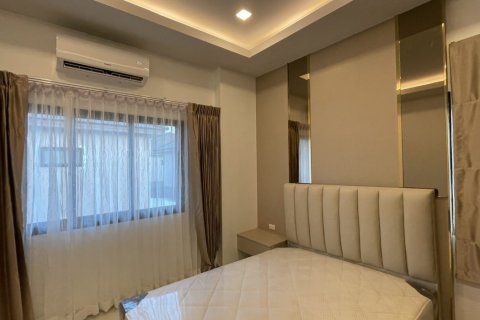 Casa de 4 dormitorios en Bang Lamung, Tailandia № 118420 - foto 21