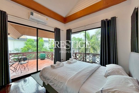 House in Pattaya, Thailand 3 bedrooms № 198063 - photo 20