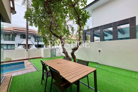 House in Pattaya, Thailand 3 bedrooms № 198063 - photo 25