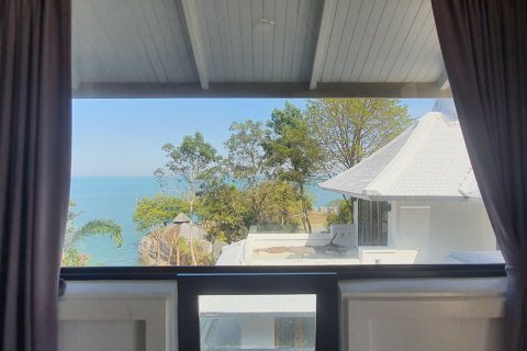 Chalet de 5 dormitorios en Pattaya, Tailandia № 169270 - foto 18
