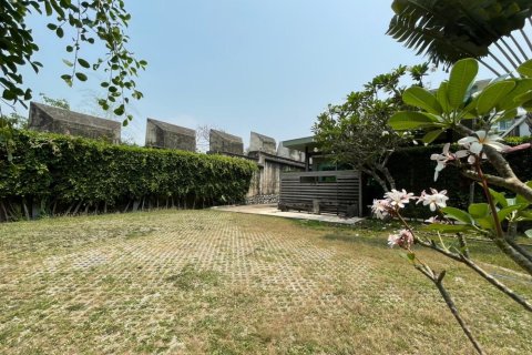 Chalet de 5 dormitorios en Pattaya, Tailandia № 169270 - foto 14