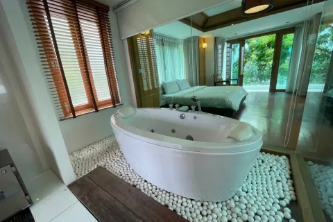 Chalet de 5 dormitorios en Pattaya, Tailandia № 169270 - foto 8