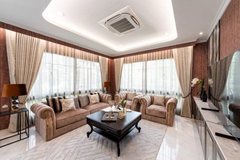 Villa in Hua Hin, Thailand 5 Schlafzimmer № 176836 - Foto 4
