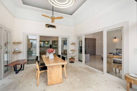 Chalet de 3 dormitorios en Surat Thani, Tailandia № 172849 - foto 6