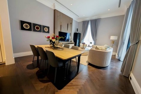 Condominio de 3 dormitorios en Bangkok, Tailandia № 233620