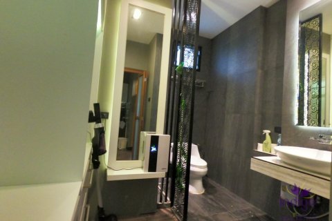 Condominio de 1 dormitorio en Chiang Mai, Tailandia № 205605 - foto 7