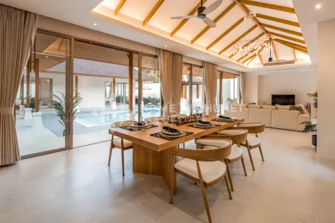 Casa de 3 dormitorios en Phuket, Tailandia № 209571 - foto 5