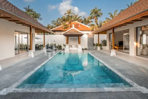 Casa de 3 dormitorios en Phuket, Tailandia № 209571 - foto 3