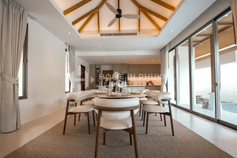 Casa de 4 dormitorios en Phuket, Tailandia № 209572 - foto 5