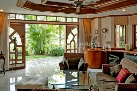 Casa de 4 dormitorios en Wichit, Tailandia № 209569 - foto 5