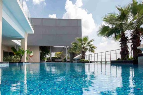 Condominio de 1 dormitorio en Phaya Thai, Bangkok, Tailandia № 183567 - foto 2