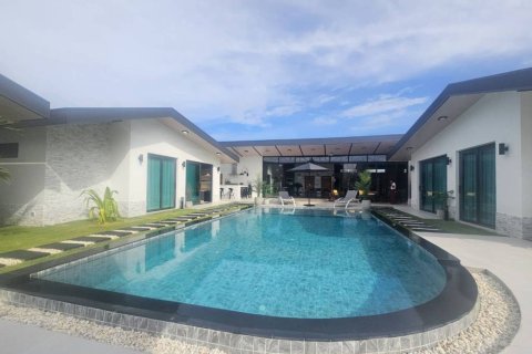 Casa de 3 dormitorios en Hua Hin, Tailandia № 146859 - foto 2